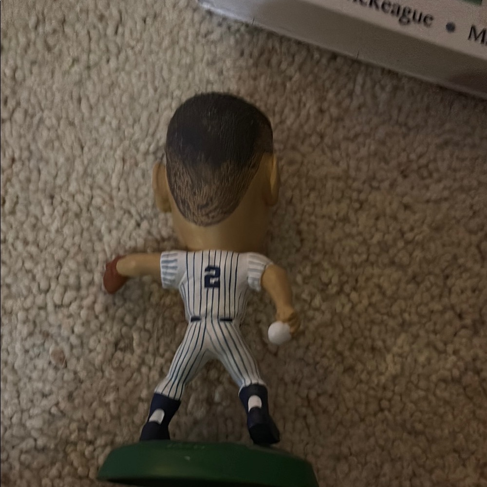 Derek Jeter - Picture 2 of 2
